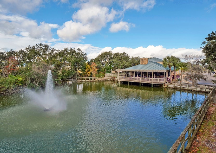 More Photos Of 960062 Gateway Blvd, Fernandina Beach Restaurant For Sale
