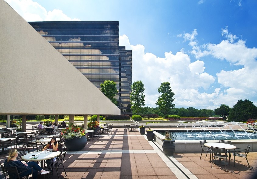 More Photos Of 1200 Abernathy Rd NE, Atlanta Office For Lease