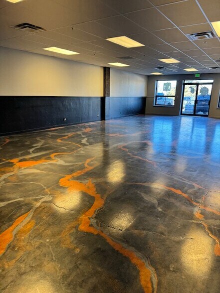 More Photos Of 875 Iron Horse Dr, Park City Storefront Retail Office For Lease