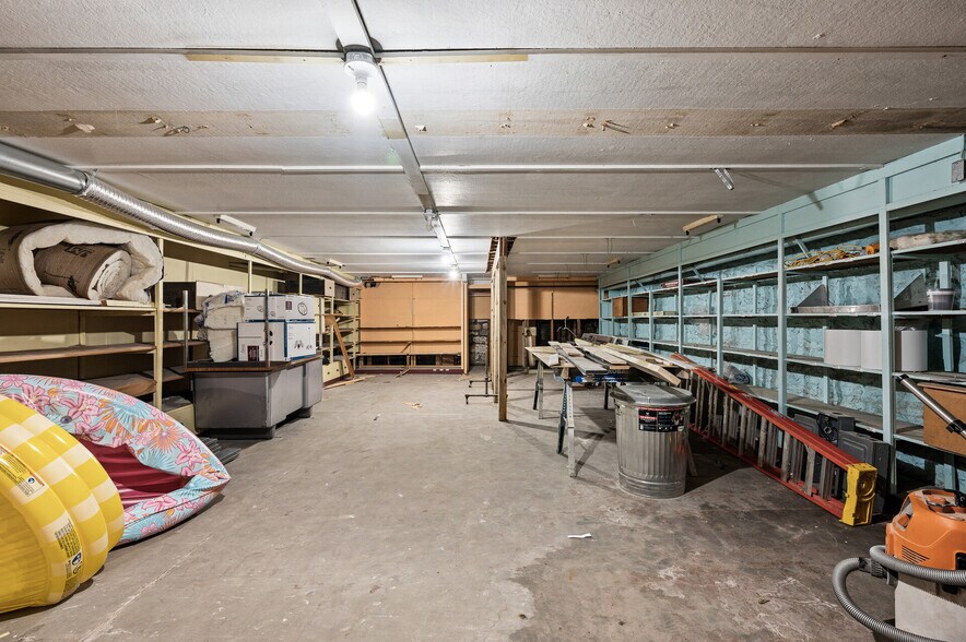 More Photos Of 102 State St N, Waseca Office For Sale