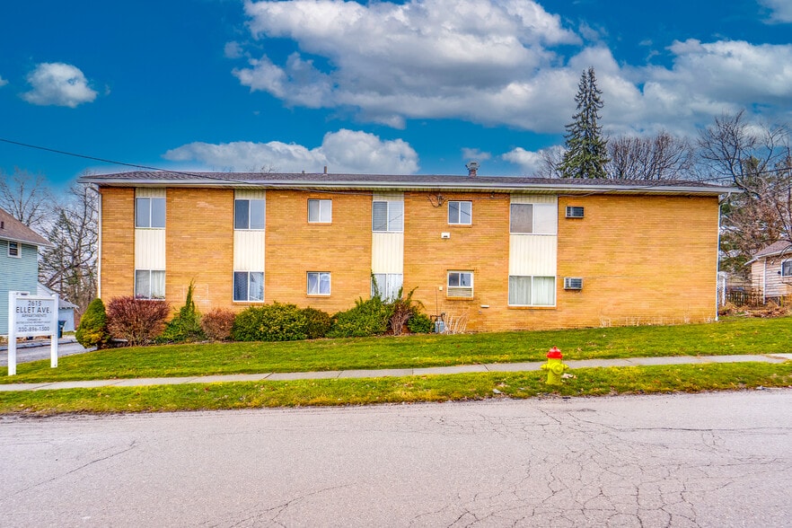More Photos Of 2615 Ellet Ave, Akron Apartments For Sale