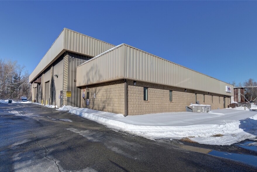 More Photos Of 1 Federico Dr, Pittsfield Light Distribution For Sale