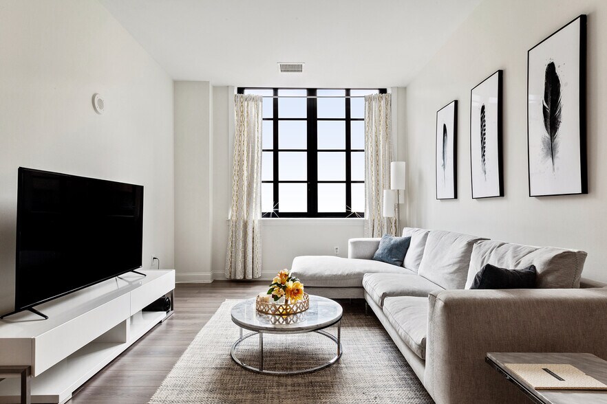 More Photos Of 400 Walnut St, Philadelphia Multifamily For Sale