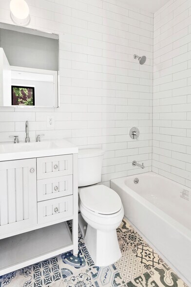 More Photos Of 137 Nelson St, Brooklyn Apartments For Sale