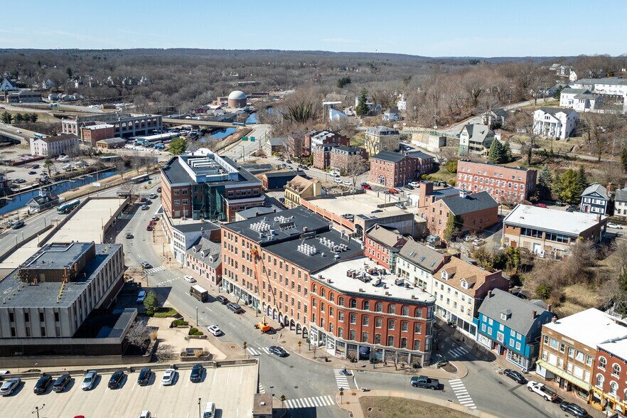 More Photos Of 97-105 Main St, Norwich Office For Lease