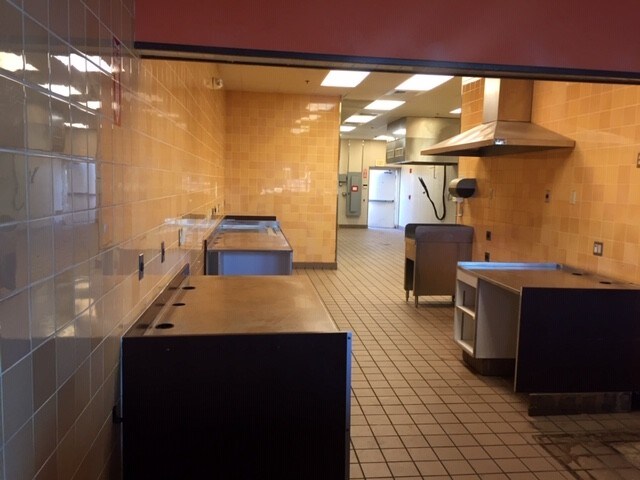 More Photos Of 262 Highland Ave, Salem Storefront For Lease