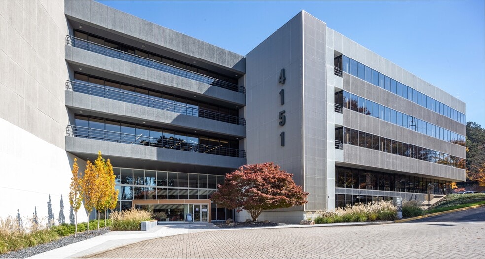 More Photos Of 4151 Ashford Dunwoody Rd NE, Atlanta Office For Lease