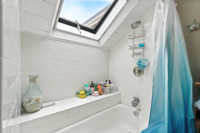 More Photos Of 575 Myrtle St, Half Moon Bay Apartments For Sale