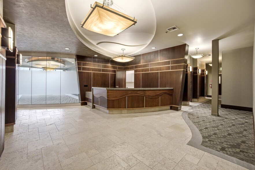 More Photos Of 680 Hawthorne Ave SE, Salem Office For Sale