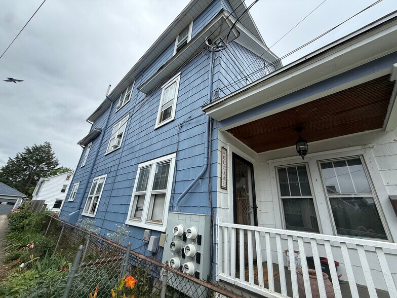 More Photos Of 412 Adams Ave, Endicott Apartments For Sale