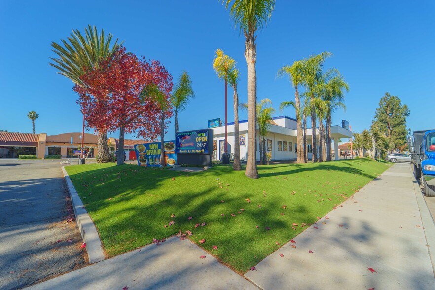 More Photos Of 580 S Pacific St, San Marcos Fast Food For Sale