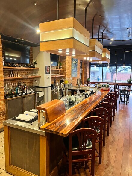 More Photos Of 413 N Charles St, Baltimore Restaurant For Lease