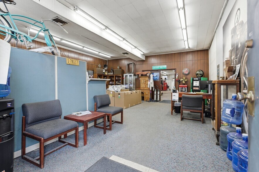 More Photos Of 1210-1214 Santa Fe Dr, Denver Office For Sale