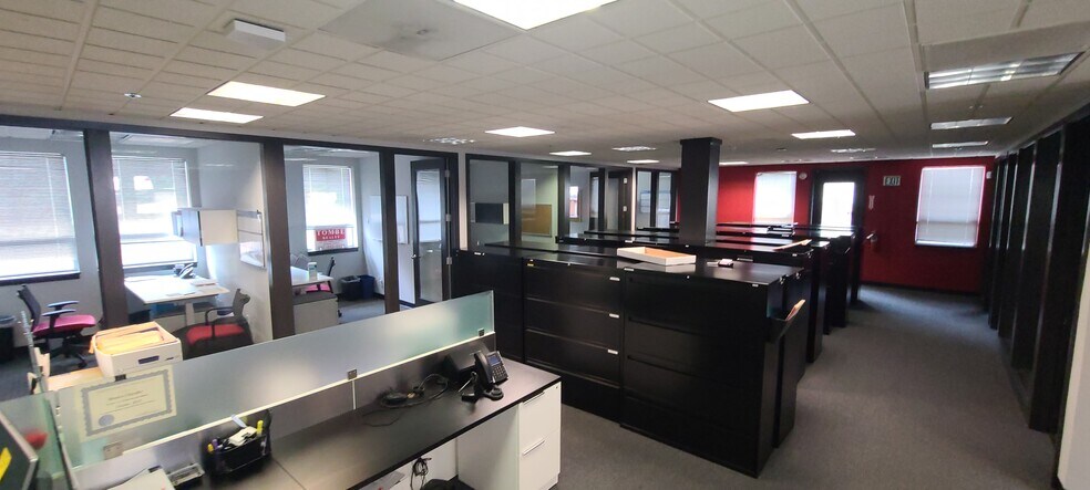 More Photos Of 7300 Healdsburg Ave, Sebastopol Office For Sale