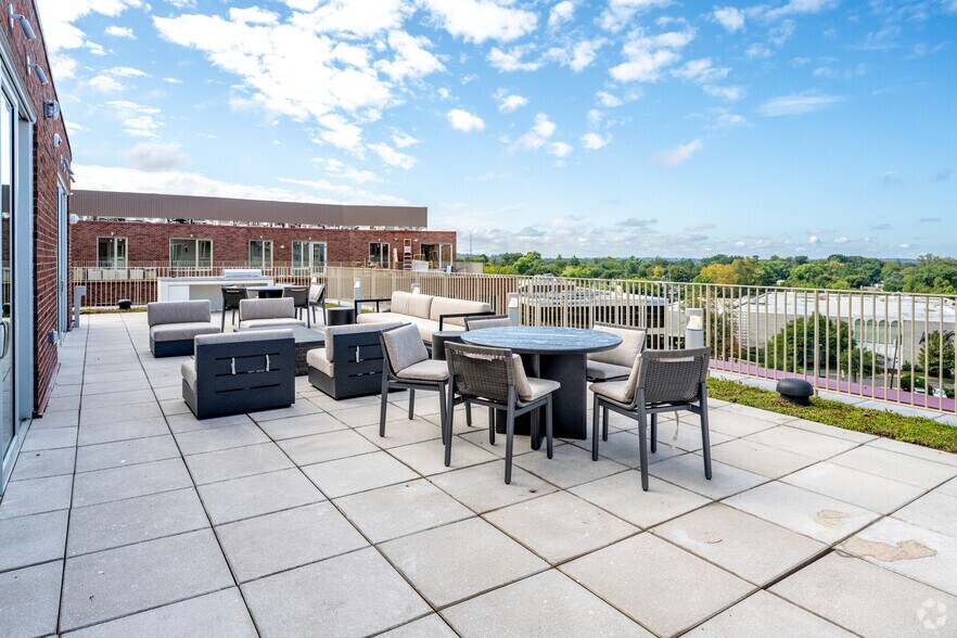 More Photos Of 5300 Wisconsin Ave, Washington Apartments For Lease