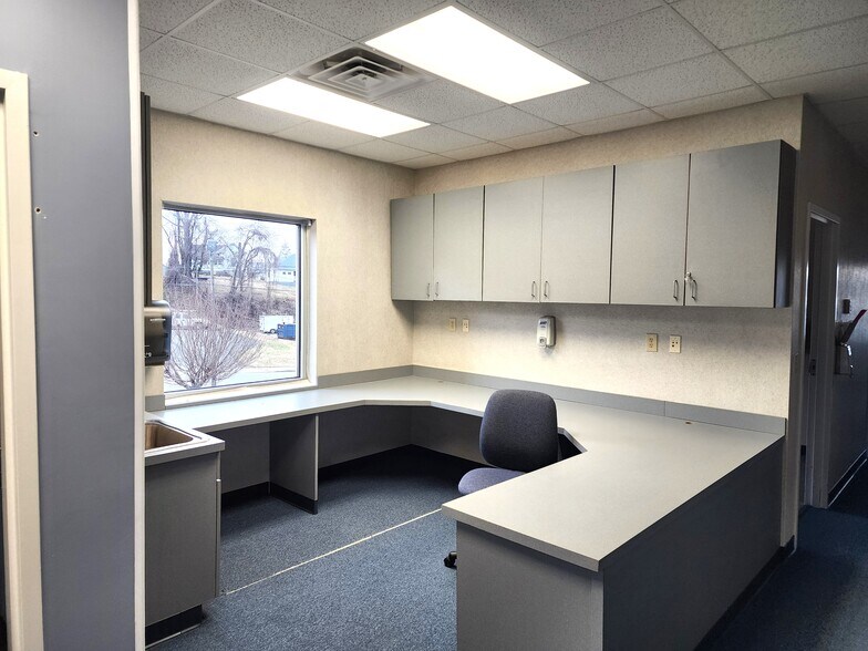 More Photos Of 436 Hadley St, Mount Airy Healthcare For Sale