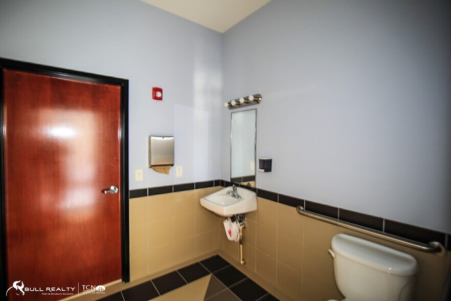 More Photos Of 22 Madras Pky, Newnan Healthcare For Lease