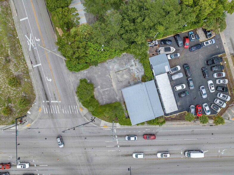 More Photos Of 3311 N Dixie Hwy, Pompano Beach Freestanding For Lease
