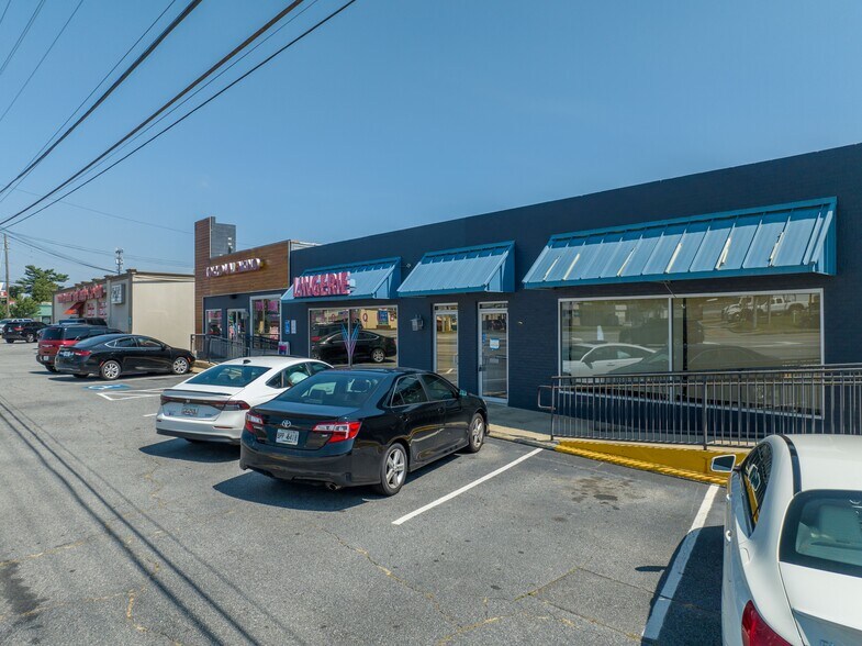 More Photos Of 341-345 Cobb Pky S, Marietta Freestanding For Lease