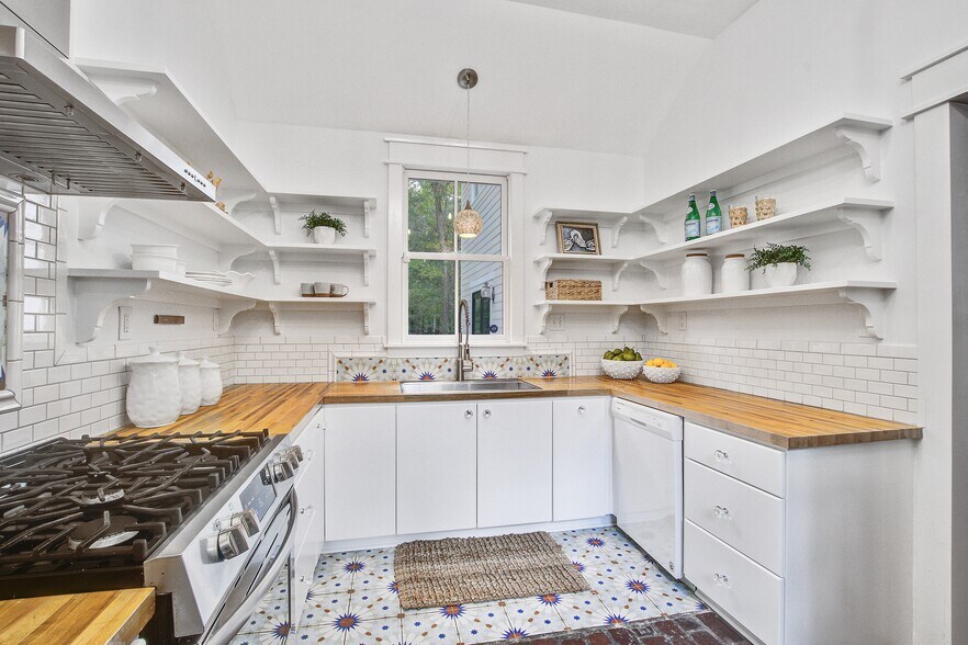 More Photos Of 3002 Edenvale Rd, Johns Island Specialty For Sale