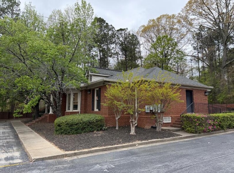 More Photos Of 1177 Garden Walk Blvd, College Park Office For Lease