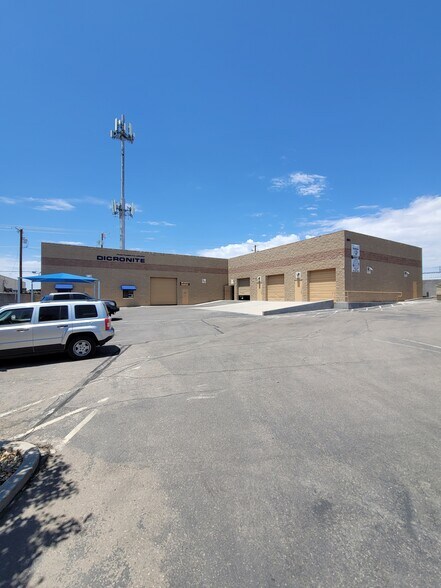 More Photos Of 801 Pendale Rd, El Paso Distribution For Sale