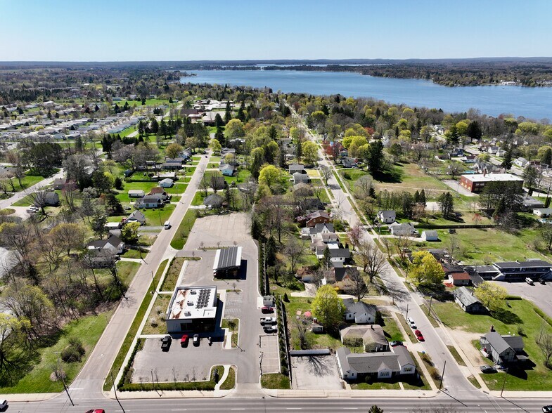 More Photos Of 1200 S Mitchell St, Cadillac Office For Sale