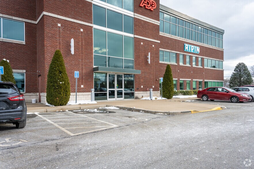 More Photos Of 300 Jefferson Blvd, Warwick Office For Sale