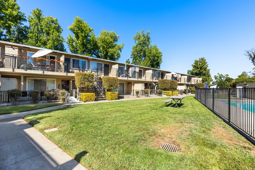 More Photos Of 1350 Manzanita Ave, Chico Apartments For Sale