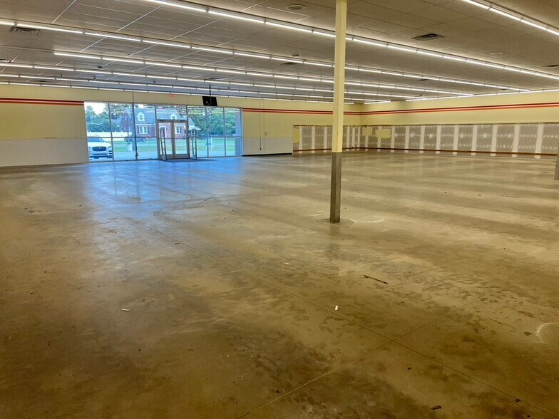 More Photos Of 210238 NC 186, Seaboard Freestanding For Lease