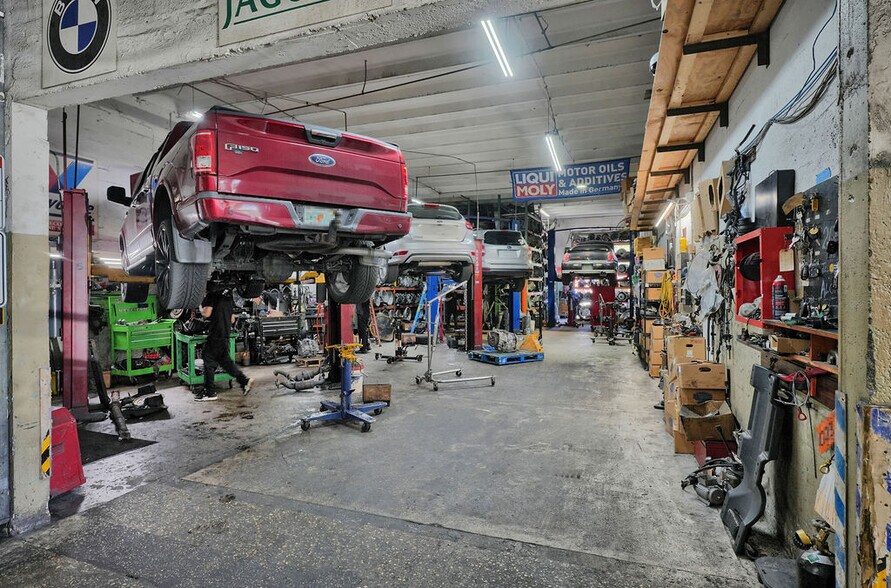 More Photos Of 7007 SW 13th Ter, Miami Warehouse For Sale