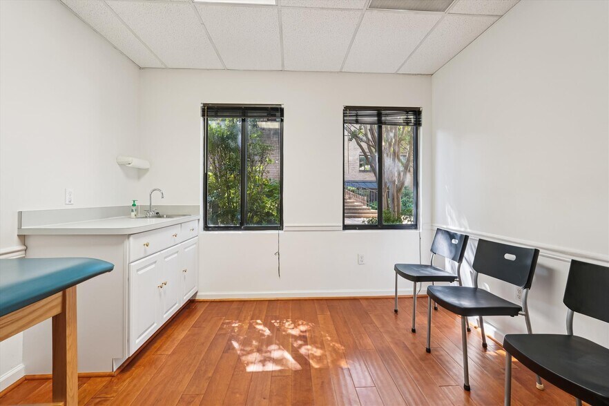 More Photos Of 9025 Shady Grove Ct, Gaithersburg Medical For Sale