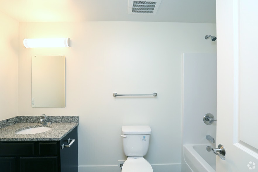 More Photos Of 615 Ferry St, Lafayette Apartments For Sale