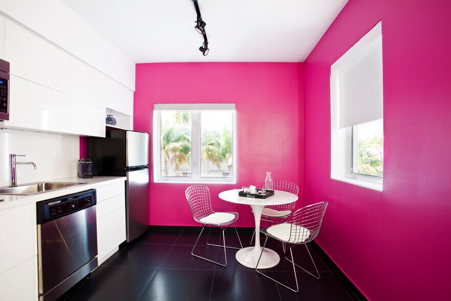 More Photos Of 205 Collins Ave, Miami Beach Hotel For Sale