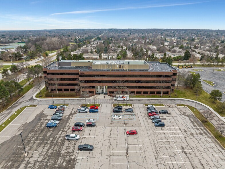 Primary Photo Of 1450 W Long Lake Rd, Troy Office For Lease