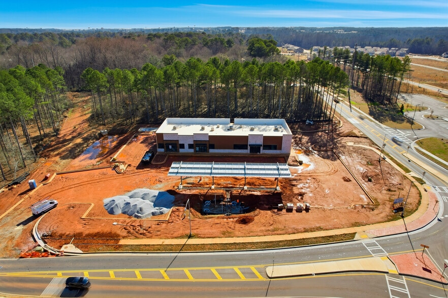 More Photos Of 691-695 Bridges rd, McDonough General Retail For Lease
