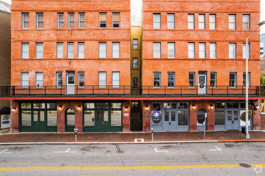 More Photos Of 28-44 W Central Blvd, Orlando Office For Sale