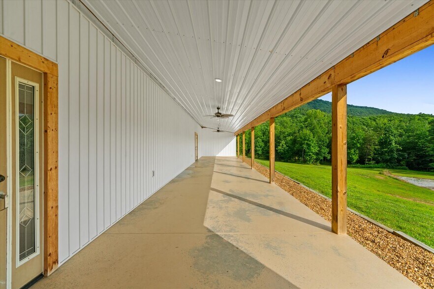 More Photos Of 2948 Holly Creek Cool Sprgs Rd, Chatsworth Specialty For Sale