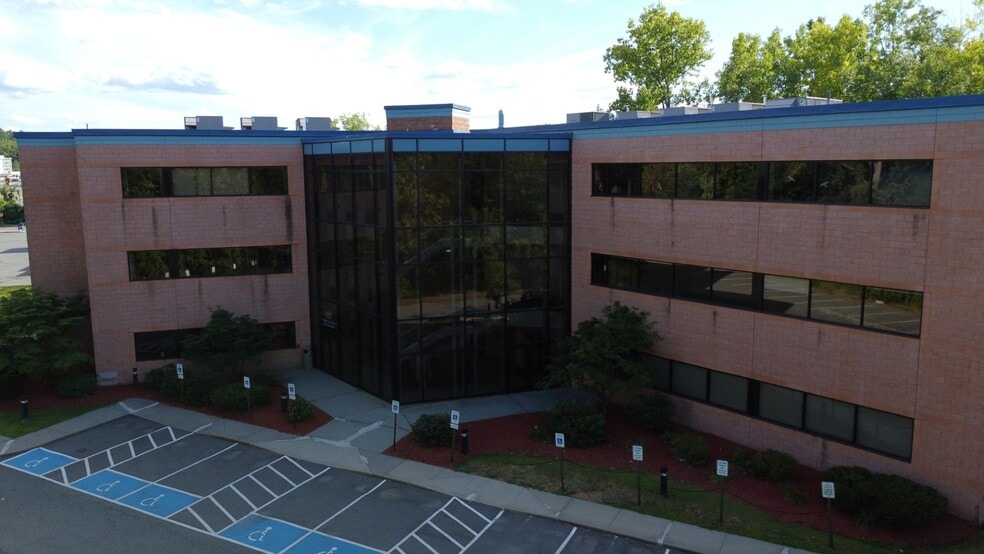 More Photos Of 101 University Dr, Amherst Medical For Lease
