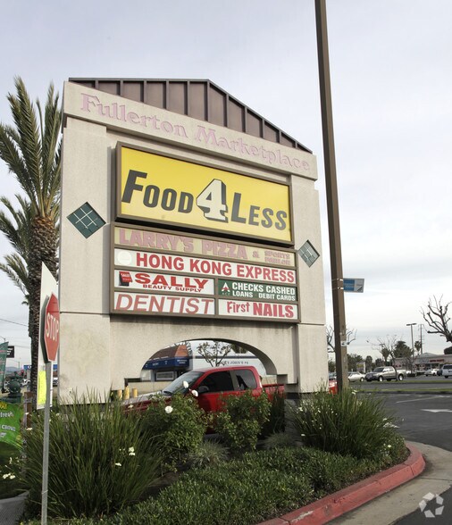 More Photos Of 926-942 W Orangethorpe Ave, Fullerton General Retail For Lease