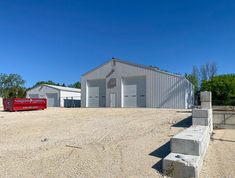 More Photos Of 1730 Daniel Boone Industrial Pky, Truesdale Warehouse For Sale