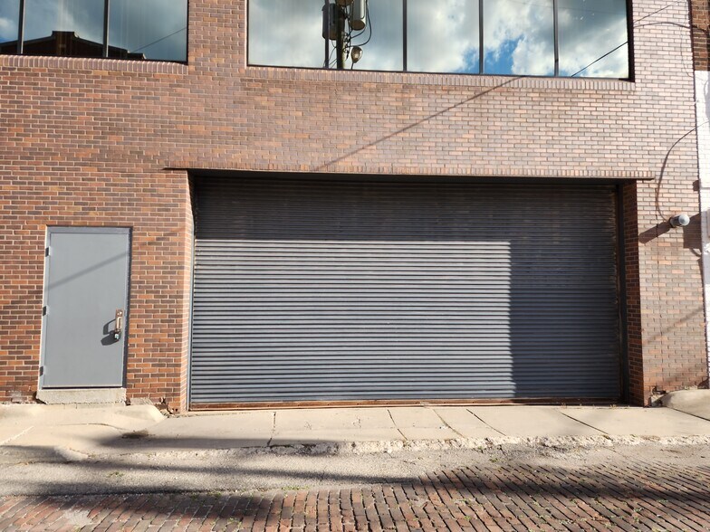 More Photos Of 85 N Main St, Mount Clemens Office Residential For Lease