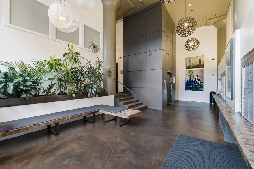 More Photos Of 1314 NW Irving St, Portland Apartments For Sale
