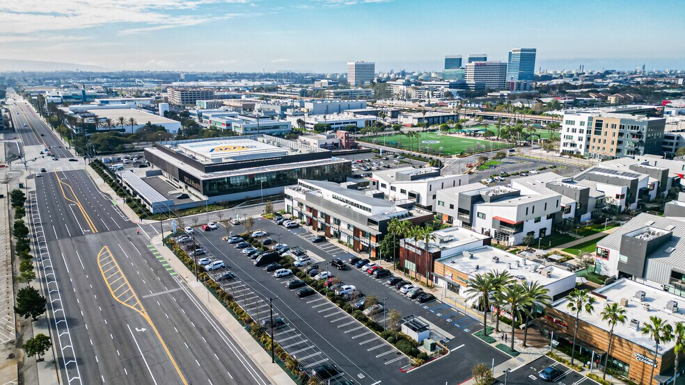 More Photos Of 701-723 N Douglas St, El Segundo Loft Creative Space For Lease