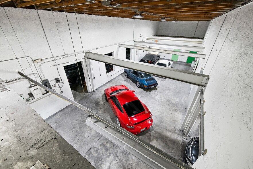 More Photos Of 700-704 N Andrews Ave, Fort Lauderdale Auto Repair For Lease