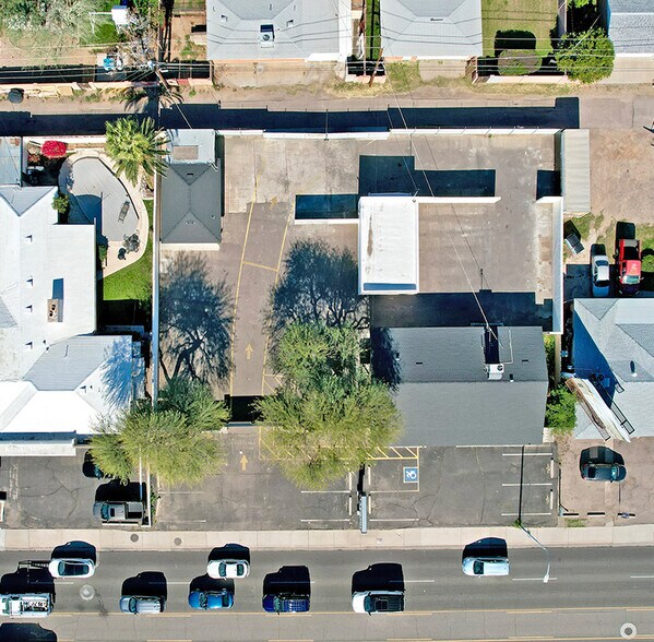 More Photos Of 2514 E Indian School Rd, Phoenix Showroom For Sale