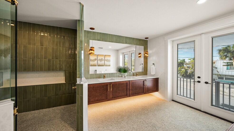 More Photos Of , Siesta Key Multifamily For Sale