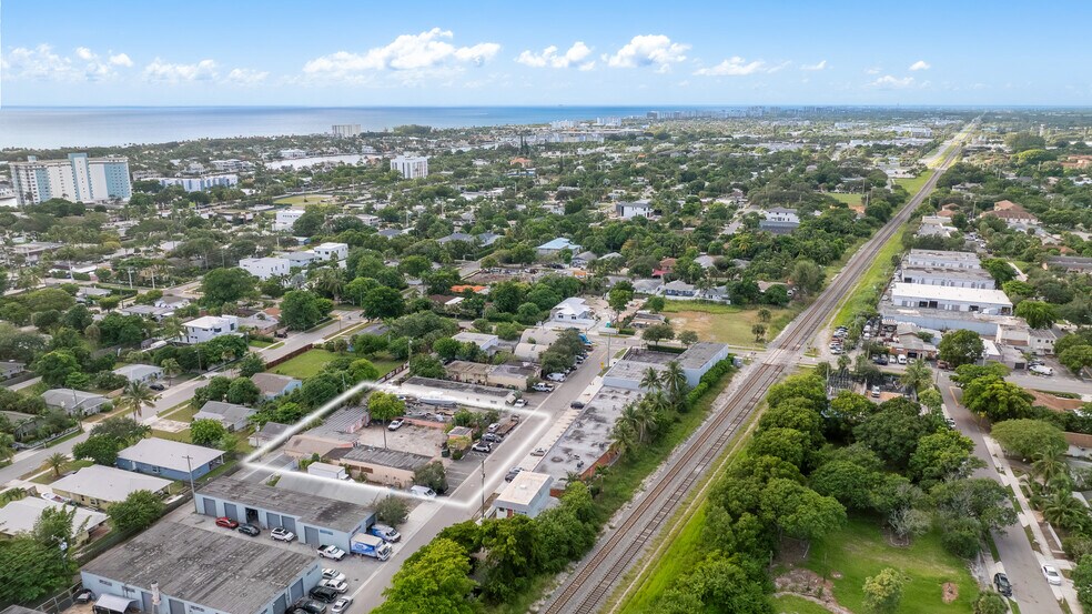 More Photos Of 341 SE 2nd Ave, Delray Beach Restaurant For Sale