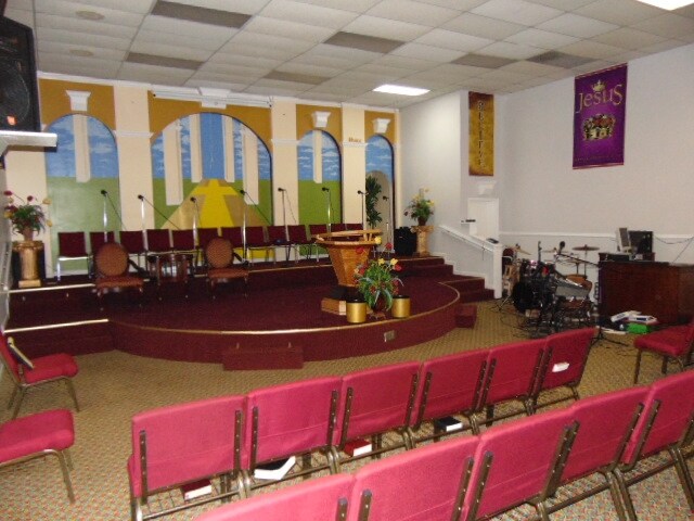More Photos Of 161 S Perry St, Lawrenceville Religious Facility For Sale