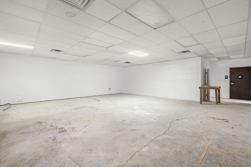 More Photos Of 23031 Sunnymead Blvd, Moreno Valley Storefront Retail Office For Sale